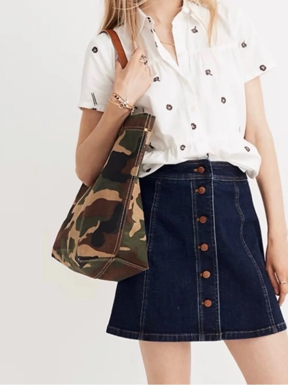 Madewell denim A line mini skirt button up size 4 NEW